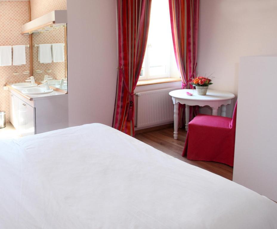 Saint Graal Bed & Breakfast Chamant ห้อง รูปภาพ