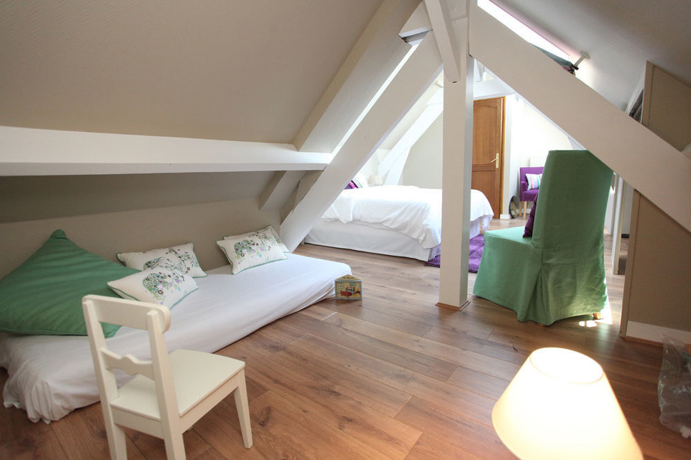 Saint Graal Bed & Breakfast Chamant ภายนอก รูปภาพ