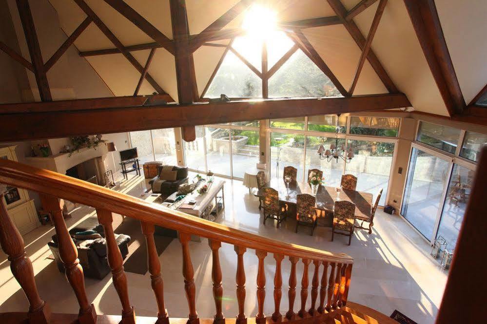 Saint Graal Bed & Breakfast Chamant ภายนอก รูปภาพ
